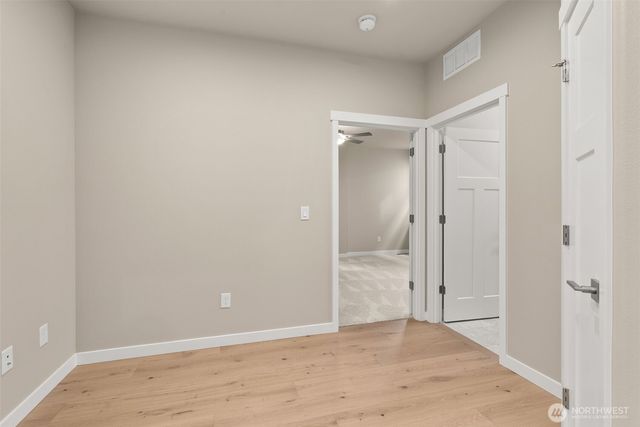 9041 Wyatt Loop SE, Tumwater, WA 98501