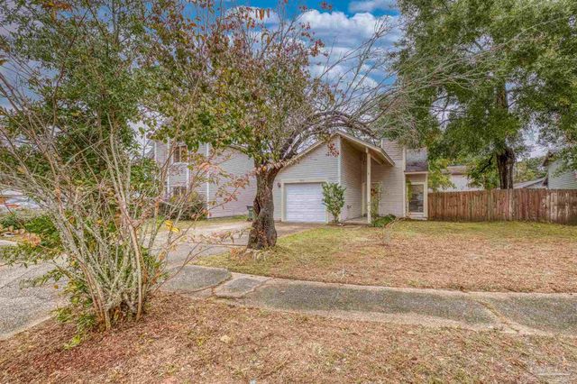 3010 Cedarwood Village Ln, Pensacola, FL 32514