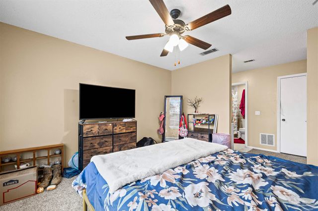 3010 Cedarwood Village Ln, Pensacola, FL 32514