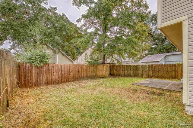 3010 Cedarwood Village Ln, Pensacola, FL 32514