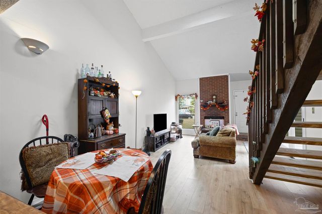 3010 Cedarwood Village Ln, Pensacola, FL 32514