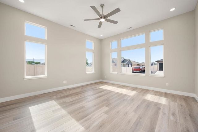 3064 Thunder Cloud Drive, Grand Junction, CO 81504