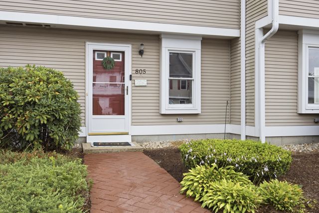 805 Brookline Way 805, Rockland, MA 02370