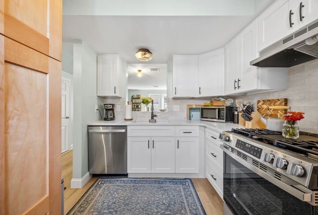805 Brookline Way 805, Rockland, MA 02370