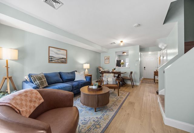 805 Brookline Way 805, Rockland, MA 02370