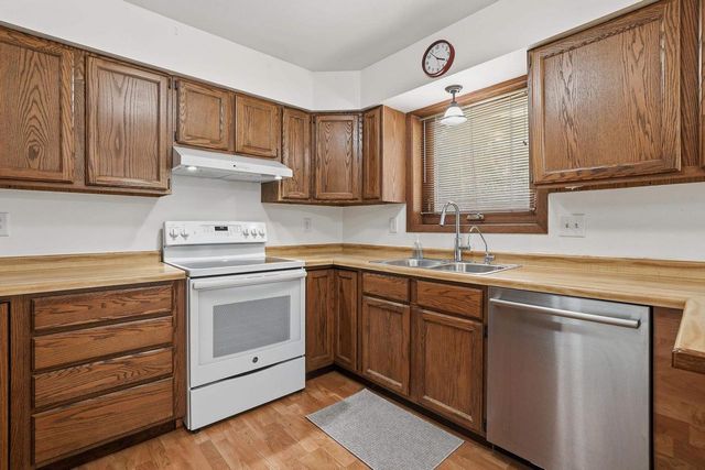 1301 SPRUCE DRIVE, Plover, WI 54467