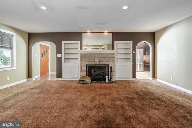7322 BLACK HORSE PIKE, Mays Landing, NJ 08330