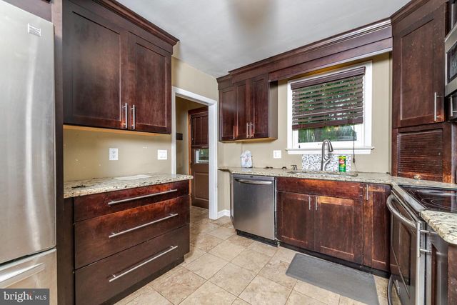 7322 BLACK HORSE PIKE, Mays Landing, NJ 08330