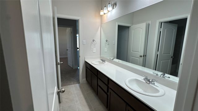 406 Parkford Drive, Fate, TX 75087