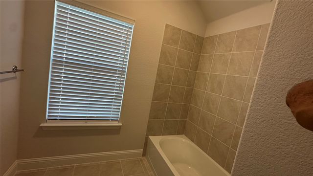 406 Parkford Drive, Fate, TX 75087