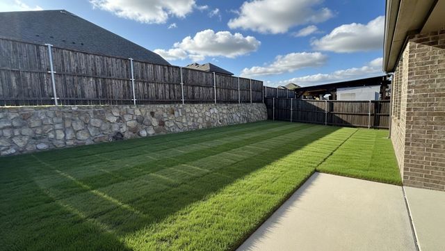 406 Parkford Drive, Fate, TX 75087