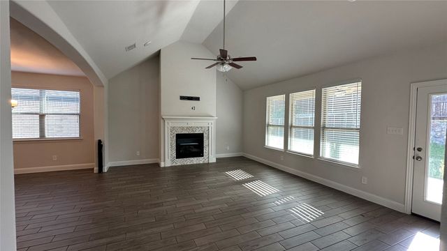 406 Parkford Drive, Fate, TX 75087