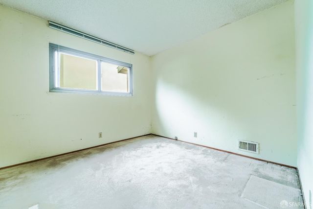 100 Wembley Drive, Daly City, CA 94015