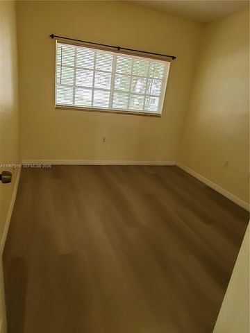 3071 Riverside Dr 11, Coral Springs, FL 33065