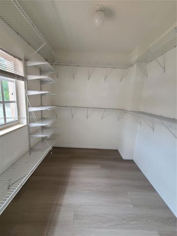 3071 Riverside Dr 11, Coral Springs, FL 33065