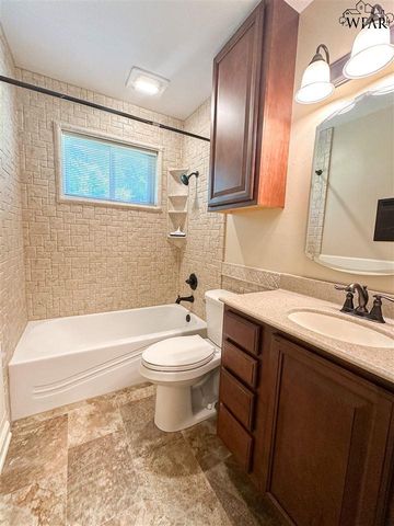 1634 LAS VEGAS TRAIL, Wichita Falls, TX 76306