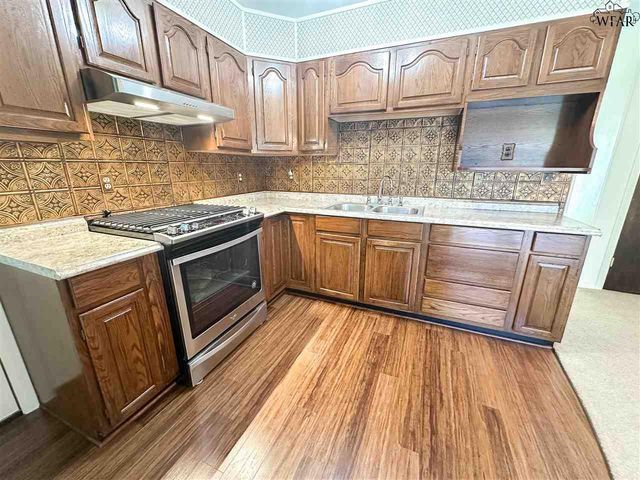 1634 LAS VEGAS TRAIL, Wichita Falls, TX 76306