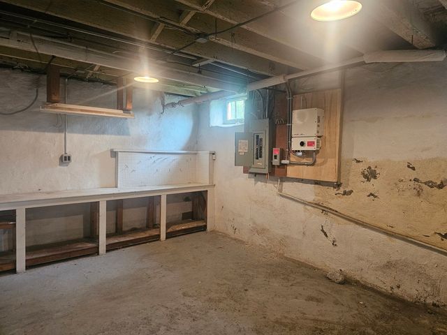 130 Winter Street, Fall River, MA 02720