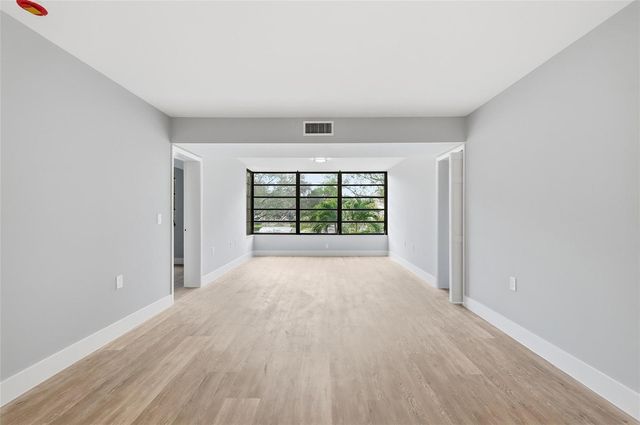1717 Whitehall Drive 205, Davie, FL 33324