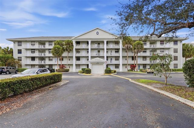 1717 Whitehall Drive 205, Davie, FL 33324