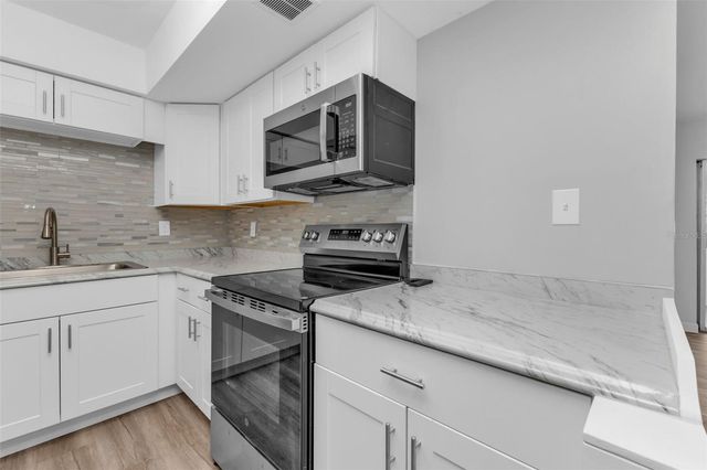 2290 AARON STREET 109, Port Charlotte, FL 33952