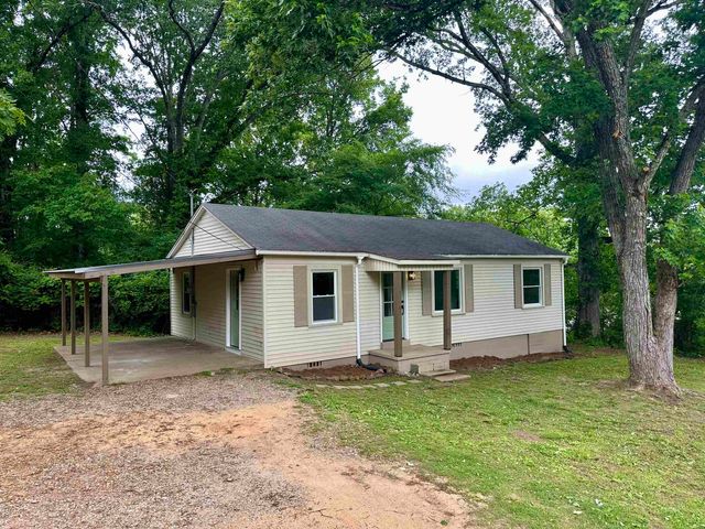 147 WESTWOOD CIR, Selmer, TN 38375