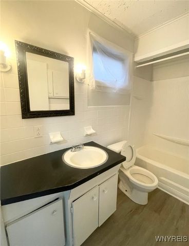 26 York Street, Buffalo, NY 14213