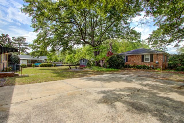 1502 Woodcrest Avenue, Charleston, SC 29407
