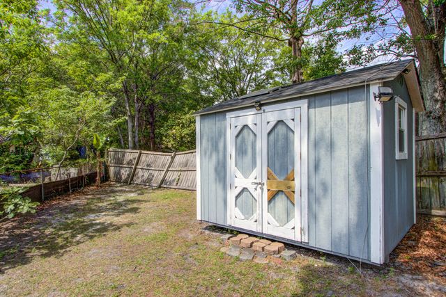 1502 Woodcrest Avenue, Charleston, SC 29407