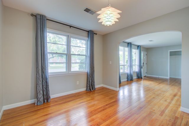 1502 Woodcrest Avenue, Charleston, SC 29407