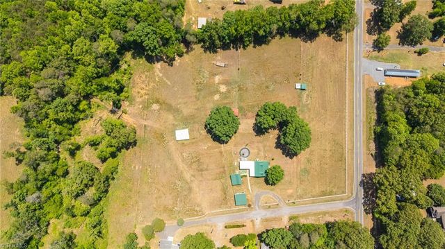 122 Buck Road, Eden, NC 27288