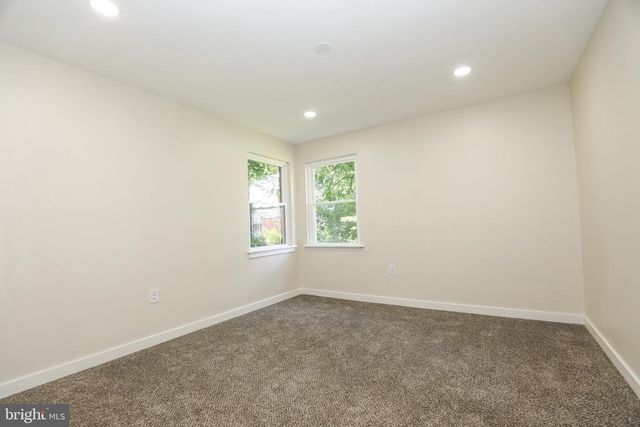 408 CLINTON RD, Harrisburg, PA 17109