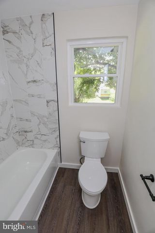 408 CLINTON RD, Harrisburg, PA 17109