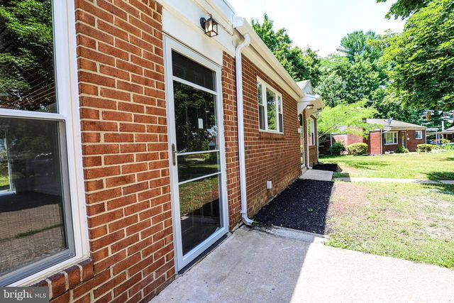 408 CLINTON RD, Harrisburg, PA 17109