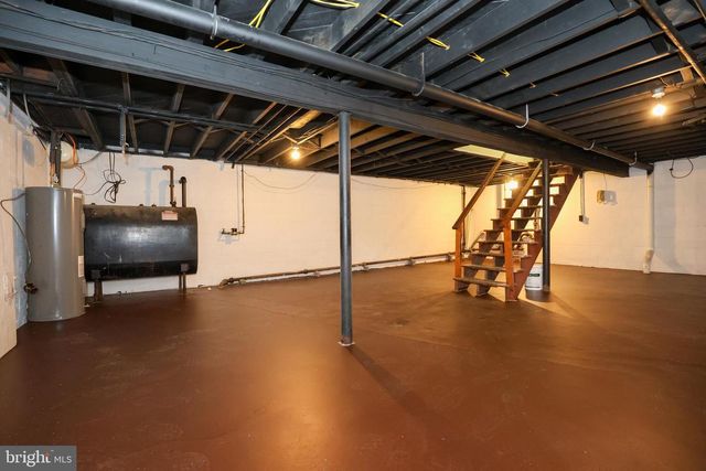 408 CLINTON RD, Harrisburg, PA 17109