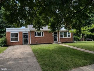 408 CLINTON RD, Harrisburg, PA 17109