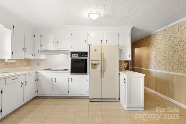 1102 W Elm Street, Shelby, NC 28152