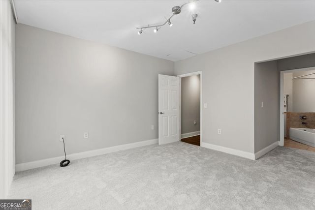 2479 Peachtree Road 101, Atlanta, GA 30324