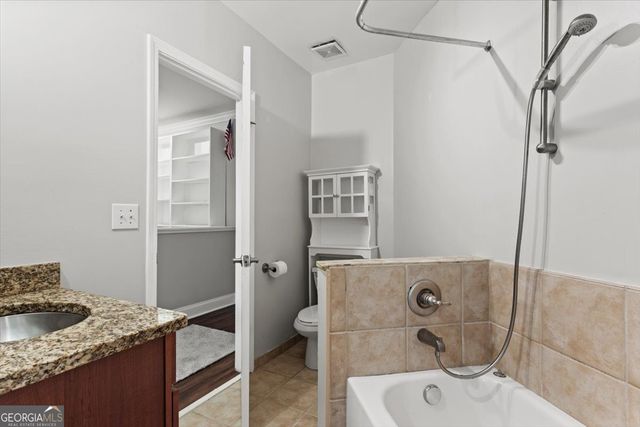 2479 Peachtree Road 101, Atlanta, GA 30324