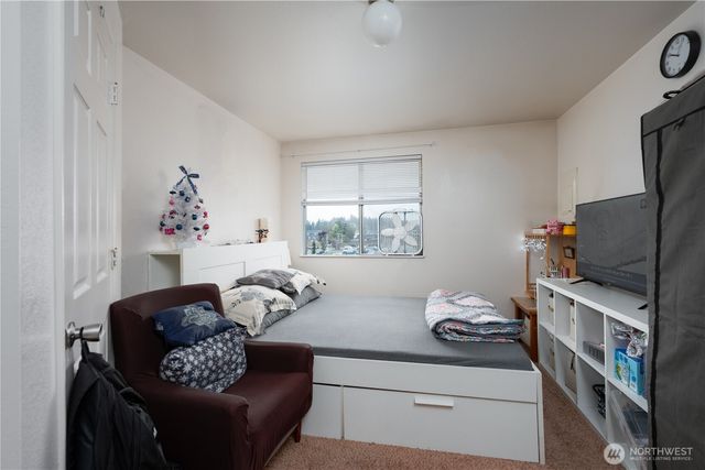 1034 Hanford Avenue, Bremerton, WA 98310
