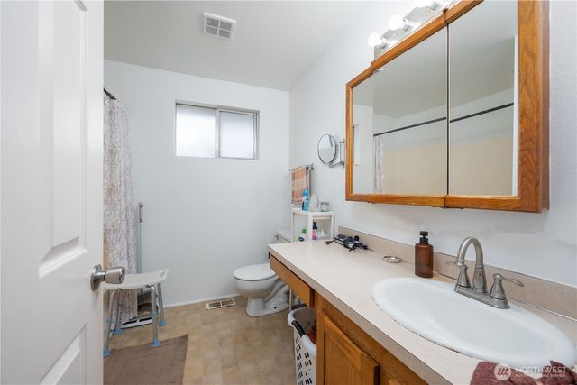 1034 Hanford Avenue, Bremerton, WA 98310