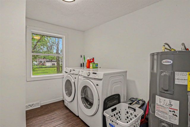 1585 Leeds Avenue, Benton Harbor, MI 49022