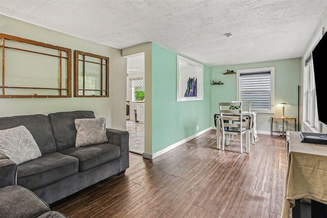 1585 Leeds Avenue, Benton Harbor, MI 49022