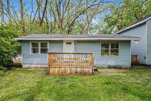 1585 Leeds Avenue, Benton Harbor, MI 49022
