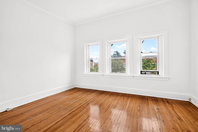 3005 N CALVERT ST, Baltimore, MD 21218