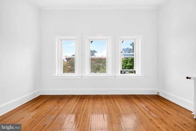 3005 N CALVERT ST, Baltimore, MD 21218