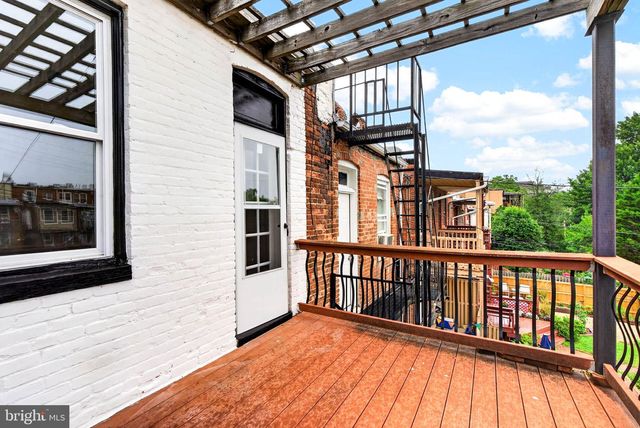 3005 N CALVERT ST, Baltimore, MD 21218