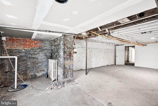3005 N CALVERT ST, Baltimore, MD 21218
