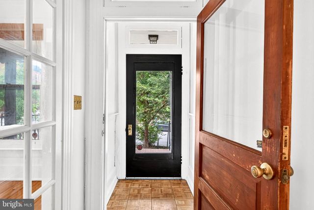 3005 N CALVERT ST, Baltimore, MD 21218