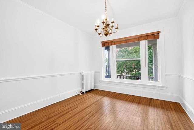 3005 N CALVERT ST, Baltimore, MD 21218